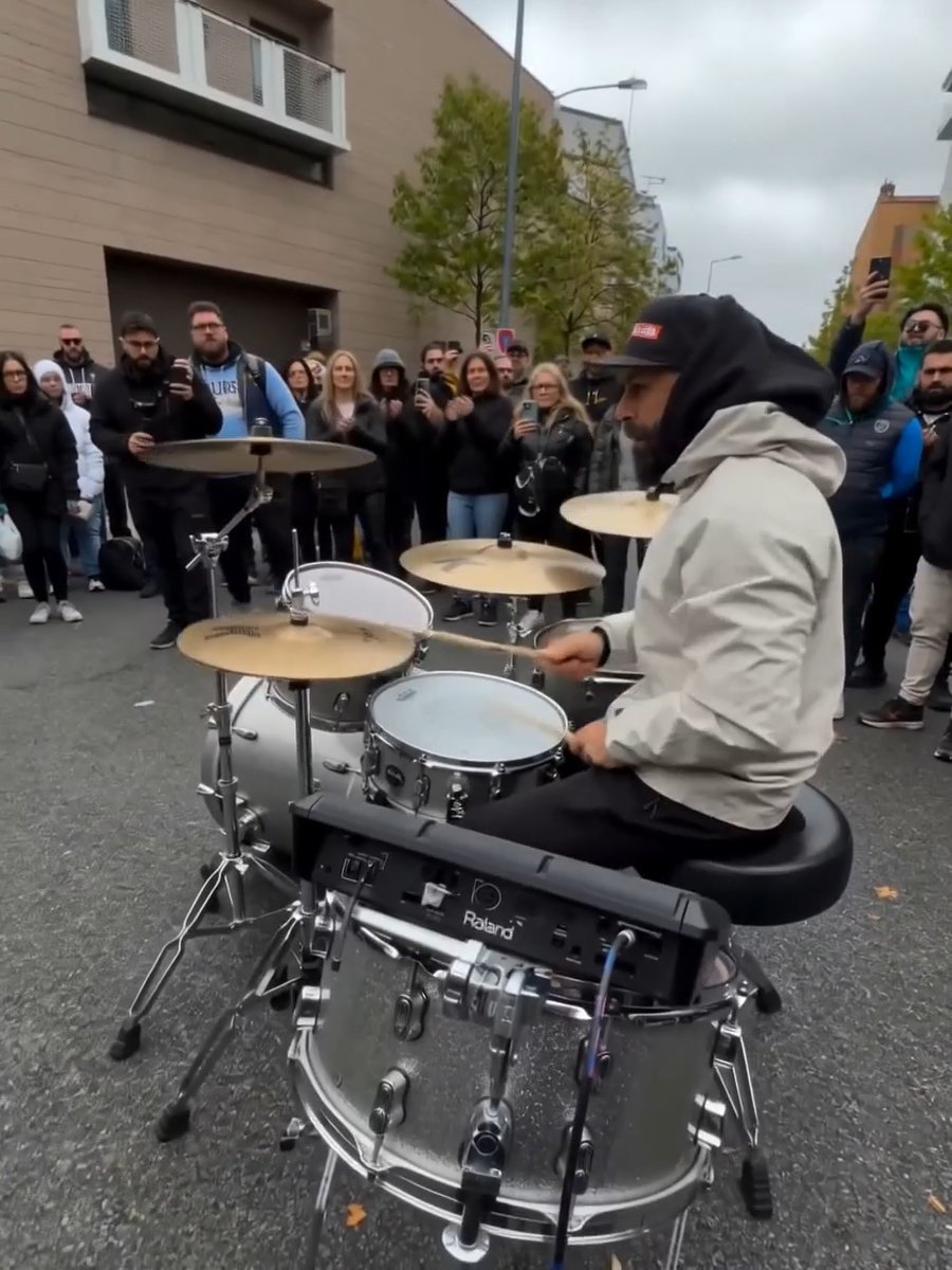 Remove Drummer and Drum Kit (#nb_330)